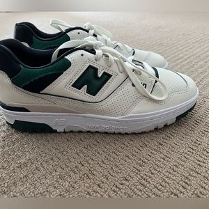New Balance 550 “sea salt pine green” sneakers